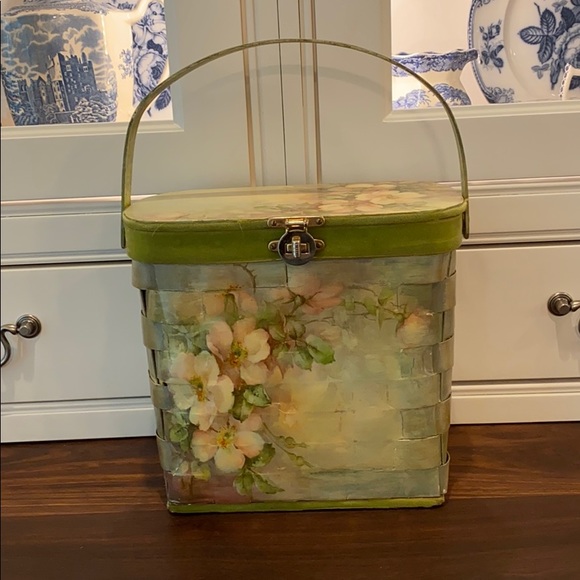 Vintage Handbags - Vintage Decoupage Basket Purse